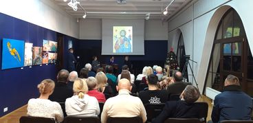 „Magia sztuki” - wystawa malarstwa Ilony Foryś w Muzeum Ziemi Wieluńskiej otwarta