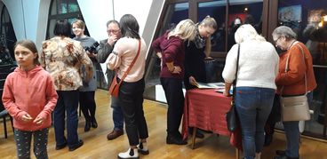 „Magia sztuki” - wystawa malarstwa Ilony Foryś w Muzeum Ziemi Wieluńskiej otwarta