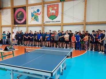Mateusz Beniak najlepszy w ZS nr 1. W turnieju tenisa stołowego zagrało prawie 60 osób