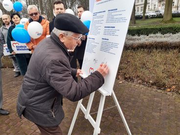 Konferencja prasowa Koalicji Wieluńskiej – prezentacja kandydatów do Rady Powiatu