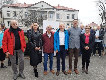 Konferencja prasowa Koalicji Wieluńskiej – prezentacja kandydatów do Rady Powiatu