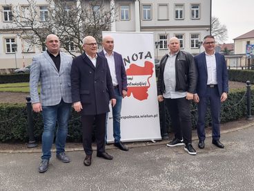 Konferencja prasowa Koalicji Wieluńskiej – prezentacja kandydatów do Rady Powiatu