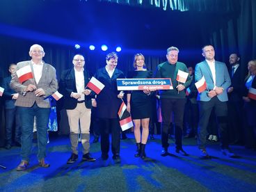 Konwencja wyborcza Prawa i Sprawiedliwości - prezentacja kandydata na burmistrza Wielunia Rafała Dudzińskiego i kandydatów do Rady Miasta i Rady Powiatu