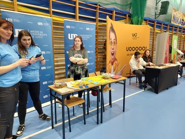 W hali WOSiR-u trwają targi edukacyjne
