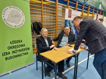W hali WOSiR-u trwają targi edukacyjne