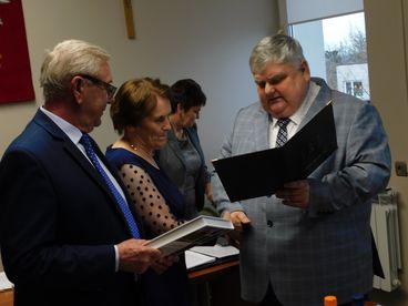 W Skomlinie odbyła się sesja, na której symbolicznie zakończono VIII kadencję Rady Gminy