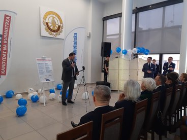 Konwencja wyborcza Koalicji Wieluńskiej na zakończenie kampanii z udziałem m.in. posłów i wojewody