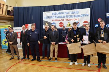 Drużyny ze Skomlina i Kurowa najlepsze w powiatowych eliminacjach Turnieju Bezpieczeństwa w Ruchu Drogowym. Największy pechowiec z nagrodą Radia ZW