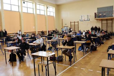 Drużyny ze Skomlina i Kurowa najlepsze w powiatowych eliminacjach Turnieju Bezpieczeństwa w Ruchu Drogowym. Największy pechowiec z nagrodą Radia ZW