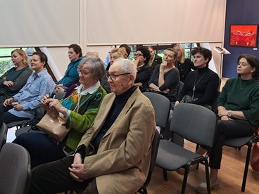 Muzy wielkich artystów były kolejnym tematem spotkania „Porozmawiajmy o sztuce” w Muzeum Ziemi Wieluńskiej