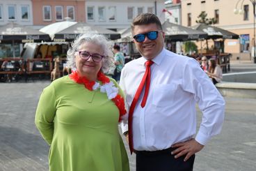 Na placu Legionów trwa „Ludowa majówka z magią”. Zaprasza Wieluński Dom Kultury