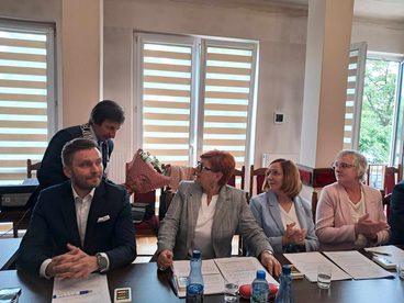 Osjaków: ślubowanie nowych radnych i nowej burmistrz