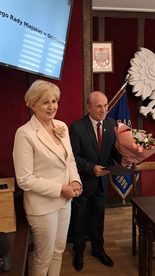 Osjaków: ślubowanie nowych radnych i nowej burmistrz