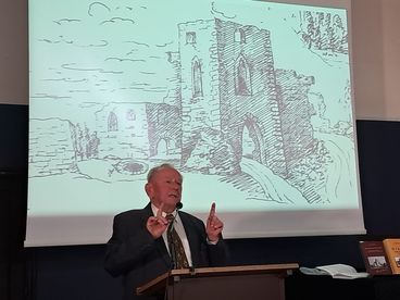 Najnowsza książka prof. Tadeusza Olejnika oddana w ręce czytelników
