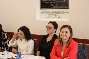 Trwa sesja Rady Powiatu Wieluńskiego