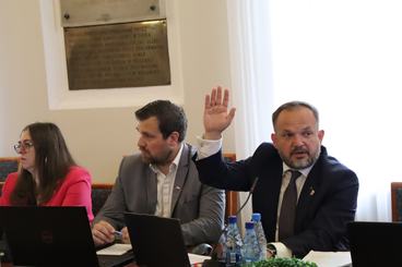 Trwa sesja Rady Powiatu Wieluńskiego