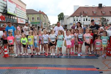 Pętla Wieluńska. Ponad 100 zawodników w biegu głównym, ponad 200 uczniów i przedszkolaków