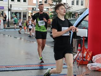 Pętla Wieluńska. Ponad 100 zawodników w biegu głównym, ponad 200 uczniów i przedszkolaków