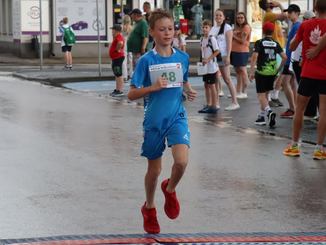 Pętla Wieluńska. Ponad 100 zawodników w biegu głównym, ponad 200 uczniów i przedszkolaków