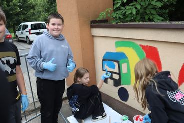Kolorowy mural powstał na terenie Przedsiębiorstwa Komunalnego w Wieluniu