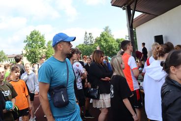 W Ostrówku trwają Powiatowe Igrzyska Ziemi Wieluńskiej