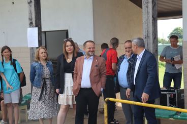 W Ostrówku trwają Powiatowe Igrzyska Ziemi Wieluńskiej