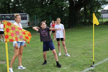 W Ostrówku trwają Powiatowe Igrzyska Ziemi Wieluńskiej