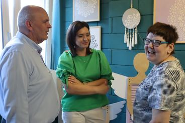V Powiatowa Wystawa Prac Uczniów ośrodka w Gromadzicach została dziś otwarta w Bibliotece Powiatowej w Wieluniu