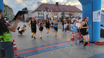 Michał Bator i Barbara Pawełczak zwyciężają w Wieluńskiej Pionie