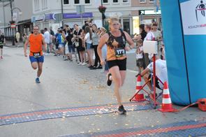 Michał Bator i Barbara Pawełczak zwyciężają w Wieluńskiej Pionie