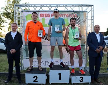 Mateusz Krajda i Aleksandra Kudra najszybsi w Czarnożyłach. Bieg Powitania Lata ukończyło prawie 100 osób