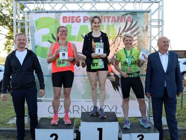 Mateusz Krajda i Aleksandra Kudra najszybsi w Czarnożyłach. Bieg Powitania Lata ukończyło prawie 100 osób