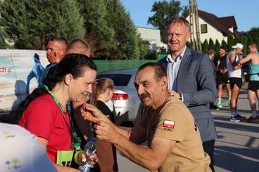 Mateusz Krajda i Aleksandra Kudra najszybsi w Czarnożyłach. Bieg Powitania Lata ukończyło prawie 100 osób