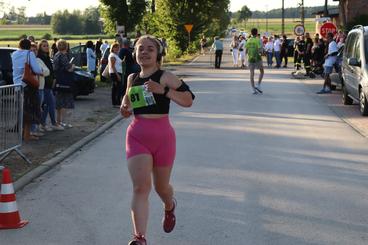 Mateusz Krajda i Aleksandra Kudra najszybsi w Czarnożyłach. Bieg Powitania Lata ukończyło prawie 100 osób
