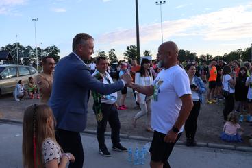 Mateusz Krajda i Aleksandra Kudra najszybsi w Czarnożyłach. Bieg Powitania Lata ukończyło prawie 100 osób