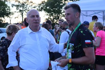Mateusz Krajda i Aleksandra Kudra najszybsi w Czarnożyłach. Bieg Powitania Lata ukończyło prawie 100 osób