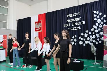 Powiatowe zakończenie roku szkolnego odbyło się dziś w II LO w Wieluniu