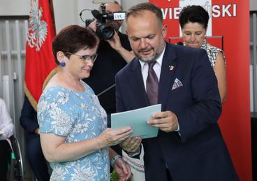 Powiatowe zakończenie roku szkolnego odbyło się dziś w II LO w Wieluniu