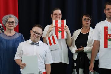 Powiatowe zakończenie roku szkolnego odbyło się dziś w II LO w Wieluniu