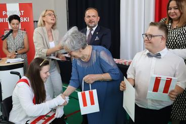 Powiatowe zakończenie roku szkolnego odbyło się dziś w II LO w Wieluniu