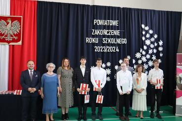 Powiatowe zakończenie roku szkolnego odbyło się dziś w II LO w Wieluniu