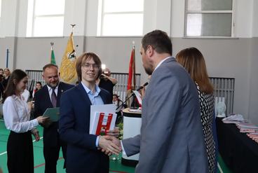 Powiatowe zakończenie roku szkolnego odbyło się dziś w II LO w Wieluniu