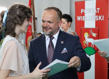 Powiatowe zakończenie roku szkolnego odbyło się dziś w II LO w Wieluniu