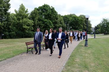 Wiceministra klimatu i środowiska z wizytą w Wieluniu. Jest też delegacja z WFOŚiGW w Warszawie