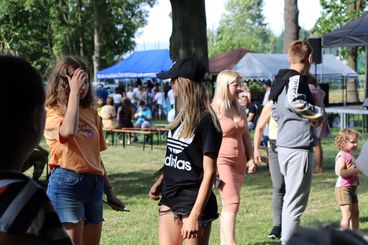 W Parku Wiejskim zorganizowano festyn „Bezpieczne wakacje w Mokrsku”