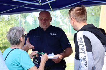 W Parku Wiejskim zorganizowano festyn „Bezpieczne wakacje w Mokrsku”