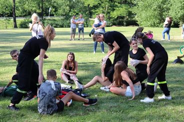 W Parku Wiejskim zorganizowano festyn „Bezpieczne wakacje w Mokrsku”