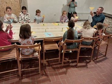 Ruszyły wakacyjne warsztaty dla dzieci w wieluńskim muzeum
