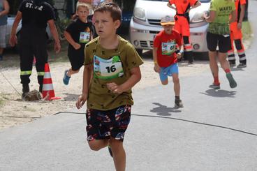 Załęcze Ultra Run po raz trzeci. Setki zawodników w Bobrownikach
