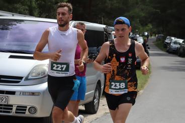 Załęcze Ultra Run po raz trzeci. Setki zawodników w Bobrownikach